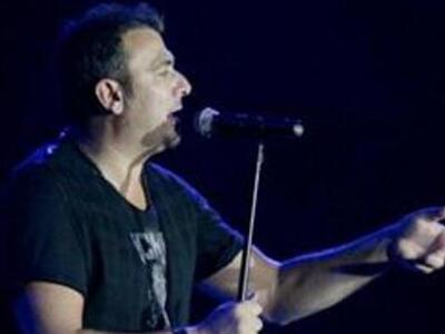 Pέμος: Σηκώθηκε ο Σόιμπλε και περπάτησε ...