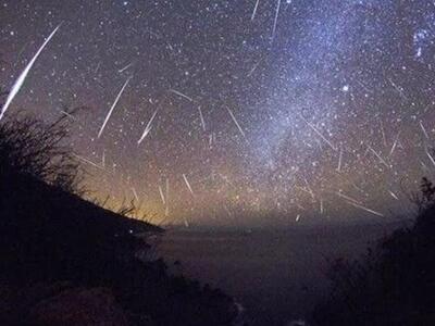 Διδυμίδες: Κορυφώνεται η βροχή των αστερ...