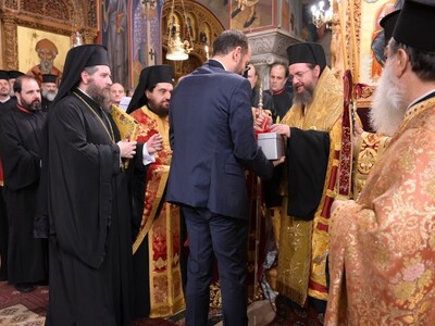 Το οικογενειακό κειμήλιο που δώρισε ο Νε...