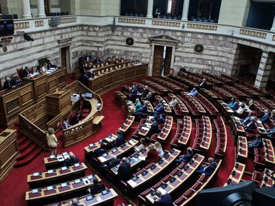 Απευθείας αναθέσεις χωρίς διαφάνεια και ...