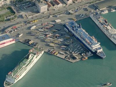 Ενδιαφέρον της Cosco για το λιμάνι της Π...