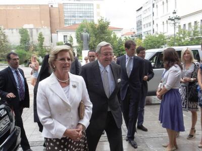 «Ο τέως δεν έχει ζητήσει την ελληνική ιθαγένεια»