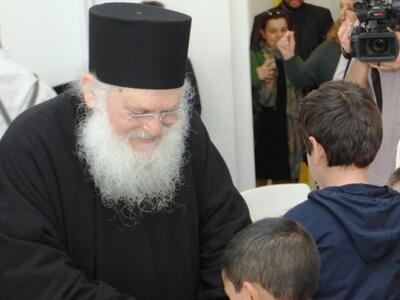 Τρόφιμα στους πολύτεκνους της Πάτρας από...
