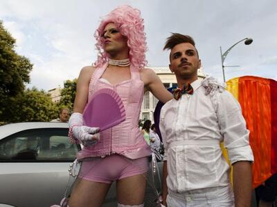 Kαι στα ομόφυλα ζευγάρια το Σύμφωνο Συμβίωσης