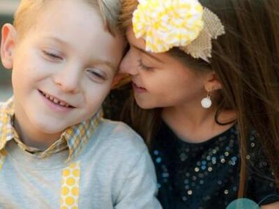 ΗΠΑ: Εννιάχρονη γράφει βιβλίο για να σώσ...