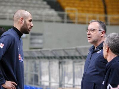 Σκουρτόπουλος: «Μένουμε στο απόλυτο που ...