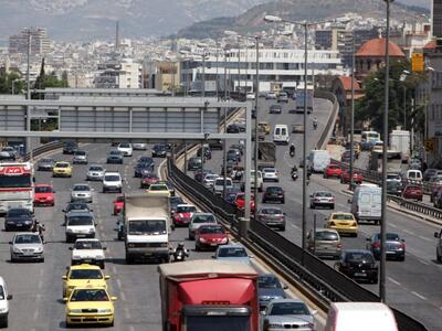 Επιστρέφονται πινακίδες και άδειες οδήγη...