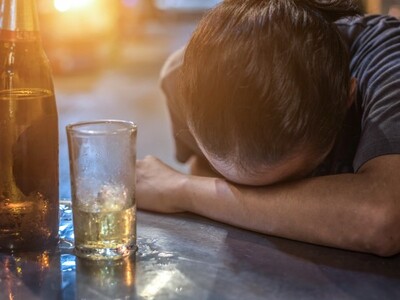 Το άγνωστο έργο των Ανώνυμων Αλκοολικών ...