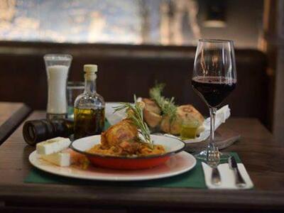 Κόκορας με τουτουμάκια