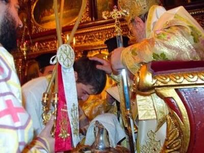 Πρέβεζα: Αστυνομικός χειροτονήθηκε Διάκο...