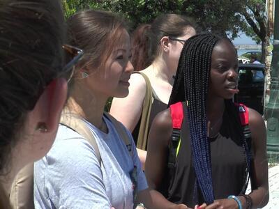 12 φοιτήτριες από το Πίτσμπουργκ των ΗΠΑ...