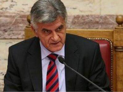 Πετσάλνικος προς ταξιτζήδες: "Σταμα...