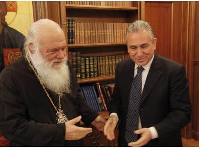 Καλάβρυτα: Ο Αρχιεπίσκοπος Ιερώνυμος ανα...