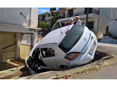 Λευκάδα: Αυτοκίνητο «καρφώθηκε» σε αυλή ...