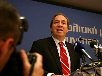 Στην Εξεταστική για Siemens ο Αλογοσκούφης