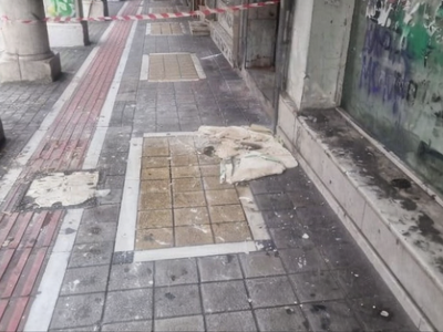 Πάτρα: Κατέρρευσε τμήμα οροφής εγκαταλελ...