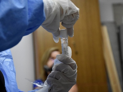 Πούτιν: Εγκρίθηκε το πρώτο εμβόλιο για τ...