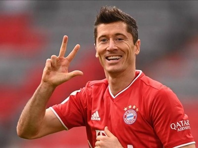 Οι «τρελές» απαιτήσεις του Λεβαντόφσκι α...