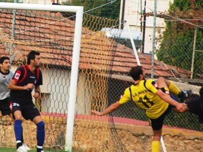 Γκολ μεγάλης κλάσης από τον Ι.Χαρισιάδη ...