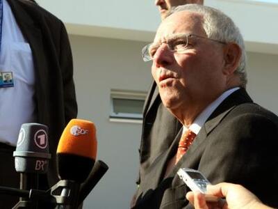 Σόιμπλε: «Καμιά ελπίδα στο θέμα των αποζημιώσεων» 