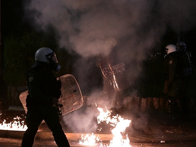 Επεισόδια έξω από την πρεσβεία του Ισραή...