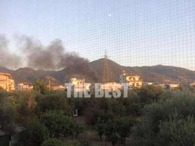 Μπεγουλάκι: Η πυροσβεστική έθεσε υπό έλε...