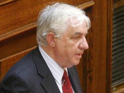 Ντ. Βρεττός: Να παραιτηθεί η κυβέρνηση 