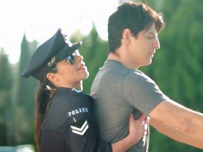 Η ηθοποιός που έπιασε τον Σάκη από τα... πατατάκια