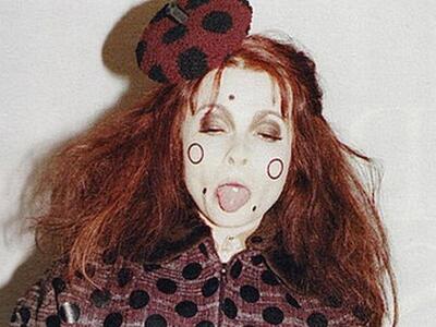 Δες την Helena Bonham Carter να ποζάρει ...