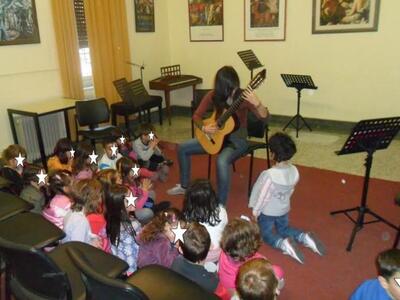 Πρωτότυπα μαθήματα Μουσικής για μαθητές...