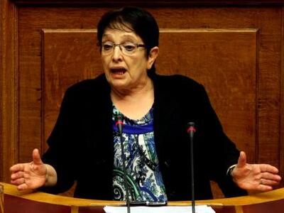 Η Αλέκα έκλεισε τα 69 - Δείτε φωτογραφίε...