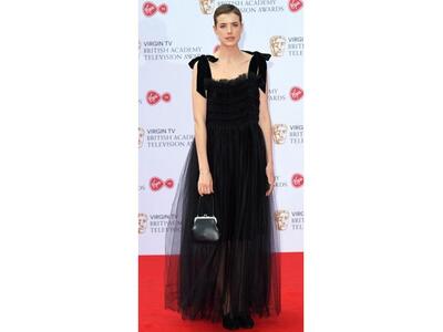 Αγκίνες και  Molly Goddard