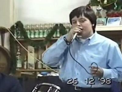 Ένα μοναδικό ΒΙΝΤΕΟ! Η Γωγώ Τσαμπά τραγο...