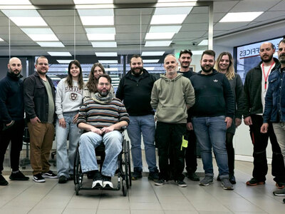 Η ομάδα της Patras Broadband στα γραφεία...