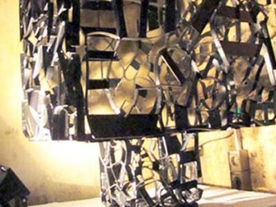 Η γλύπτρια Κέλλυ Αθανασιάδου παρουσιάζει...