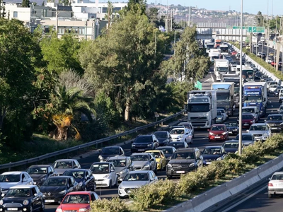 Τέλη κυκλοφορίας με τον μήνα: Ο νέος οδη...