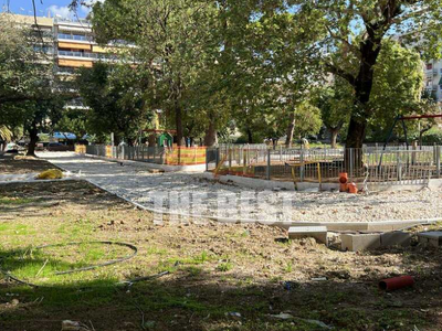 Πάει για τέλη Γενάρη, τώρα, η πλατεία Όλ...