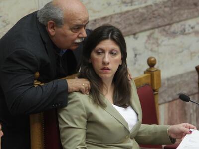 Ο Νίκος Βούτσης ετοιμάζεται  να παραλάβε...