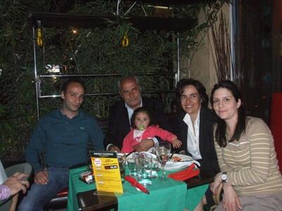 Ο Θρασύβουλος Μαυρομμάτης αγκαλιά με τον...