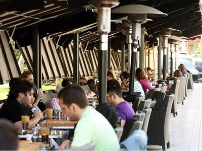 Η  κίνηση Πρόταση απευθύνει φωνή διαμαρτ...