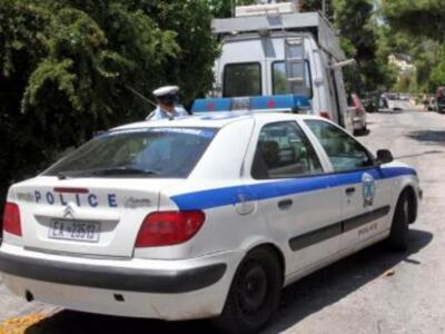 Αίγιο:Ο κρατούμενος ανέβηκε σε κάγκελα 2...