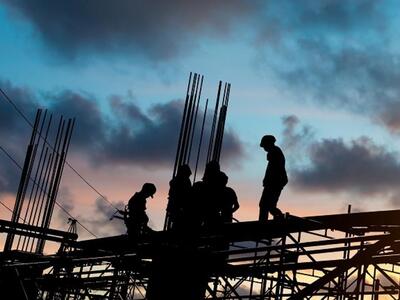 Μπαράζ εργατικών ατυχημάτων σε οικιακές ...