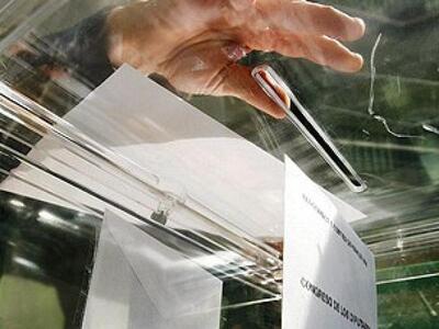 VPRC: Στις 4 μονάδες η διαφορά ΠΑΣΟΚ- Ν.Δ. 