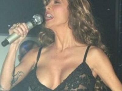 Λουλουδόπολεμος στην Πάολα με πρωταγωνισ...