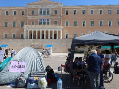 Συνεχίζει την απεργία πείνας ο Ρούτσι - ...