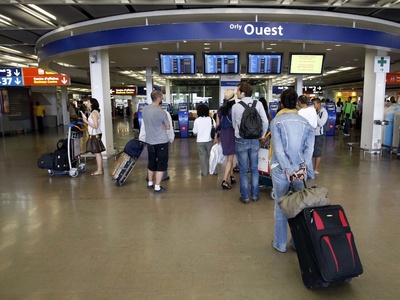 Καθυστερήσεις στις πτήσεις, ταλαιπωρία γ...