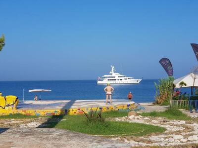 Κλέβουν τις εντυπώσεις τα πολυτελή σκάφη...