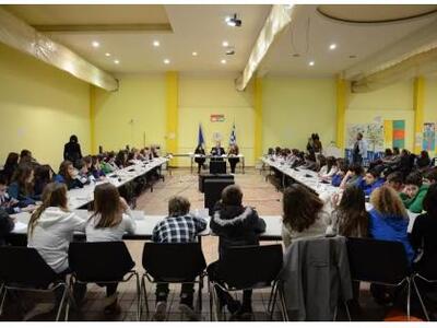 Πάτρα: Οι μαθητές σε ρόλο Δημοτικού Συμβ...