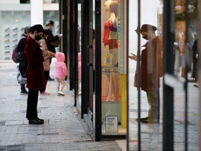 Με click-away θα ψωνίζουν όσοι δεν έχουν...