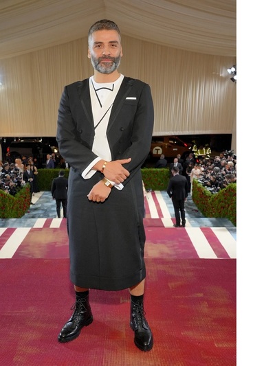 Kρις Αιζακ με Thom Browne
